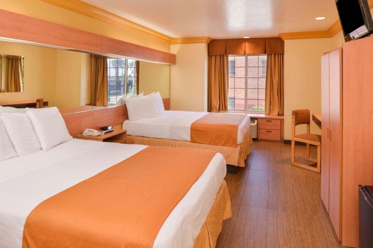 H3 Inn & Suites - Lax Airport - Los Angeles Ингълуд Екстериор снимка