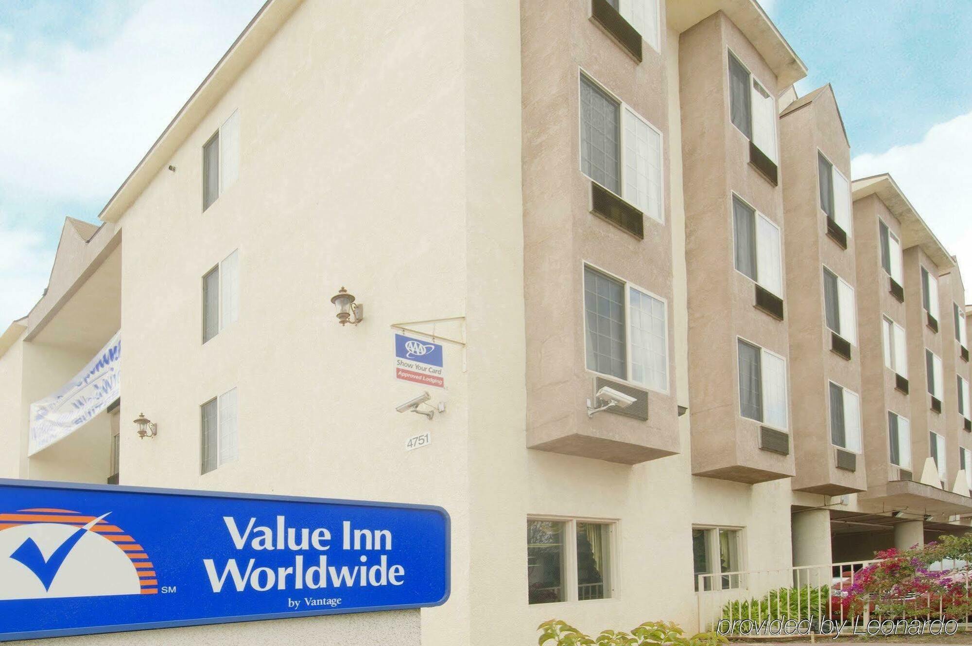 H3 Inn & Suites - Lax Airport - Los Angeles Ингълуд Екстериор снимка
